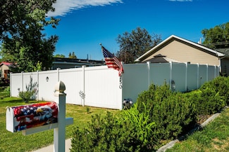 750 N Adams Ave, Buffalo, WY 82834