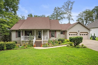 519 Spout Springs Loop, Muscle Shoals, AL 35661