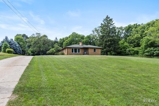 3811 Butterworth St SW, Grand Rapids, MI 49534
