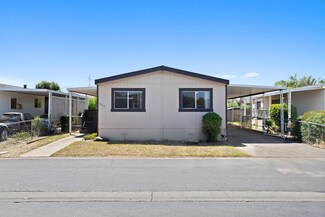 1517 Panthers Ln, Modesto, CA 95355