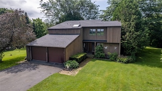 4342 Norton Rd, Syracuse, NY 13215