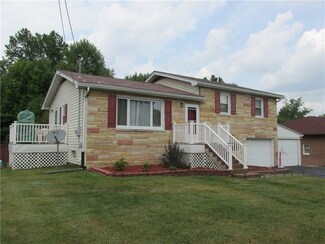 1515 French St, Hermitage, PA 16148