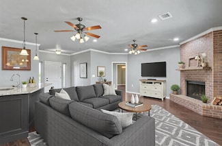 1412 Wedgewood Dr, Cleburne, TX 76033