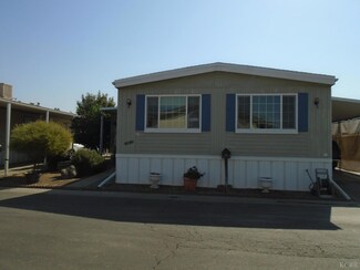 63 E Grangeville Blvd, Hanford, CA 93230