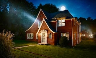 822 Hood Ave, Shinnston, WV 26431