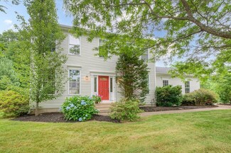 7 Bay Farm Ln, South Grafton, MA 01560