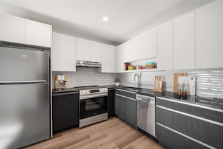 299 E 161st St Unit 1209, Bronx, NY 10451