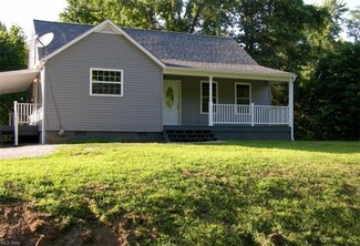 43 Stockton Ln, Saint Marys, WV 26170