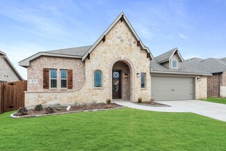 421 W Milas Ln, Glenn Heights, TX 75154