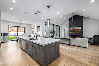 7851 N Central Ave, Phoenix, AZ 85020