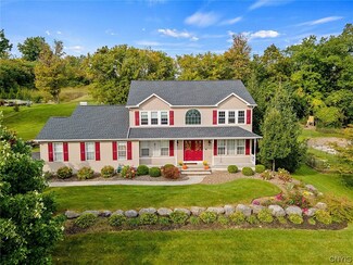6109 Thunderhead Ln, Jamesville, NY 13078