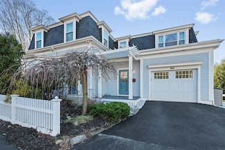 58 Hancock St, Lexington, MA 02420