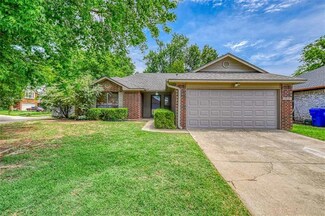 2029 Grassland Dr, Norman, OK 73072