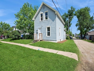 280 14th Ave SW, Cedar Rapids, IA 52404