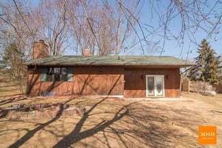 4668 Rome Corners Rd, Brooklyn, WI 53521
