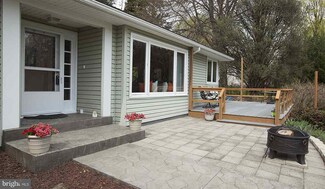 7 Wagner St, Hummelstown, PA 17036
