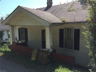 277 Lombardy Heights, Bridgeport, OH 43912