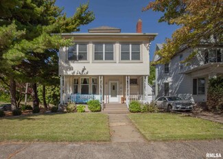 1003 12th Ave, Moline, IL 61265