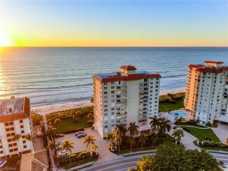 10691 Gulf Shore Dr Unit 702, Naples, FL 34108