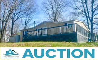 505 North Dr, Christiansburg, VA 24073