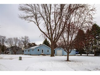 105 NW 3rd St, Elysian, MN 56028