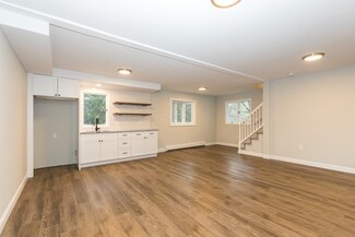 132 Warren Ave, Chelmsford, MA 01824