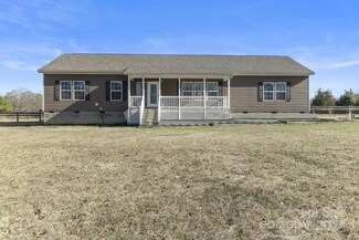 754 Farmbrook Rd, Lancaster, SC 29720