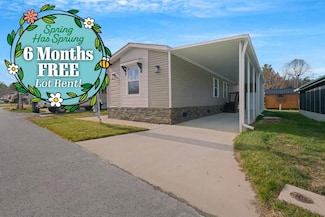 111 Half Way Tree Ln, Hendersonville, NC 28739