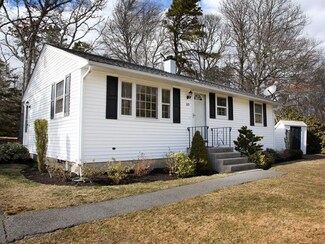 109 Heritage Cir, Teaticket, MA 02536