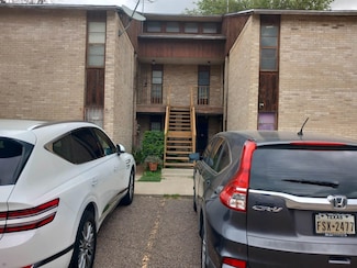 100 E Hillside Rd Unit 203, Laredo, TX 78041