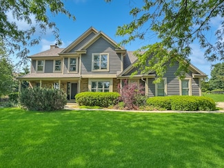 N49W31242 Old Steeple Rd, Hartland, WI 53029
