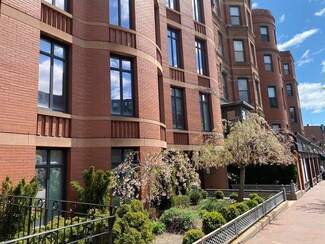 424 Massachusetts Ave Unit 302, Boston, MA 02118