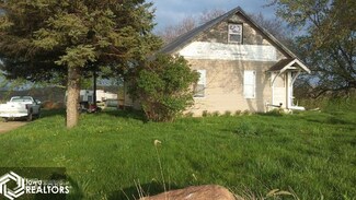 1427 Redwood Ave, Brighton, IA 52540