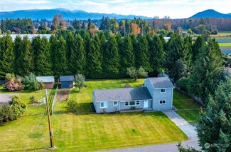 15489 Sunset Ln, Mount Vernon, WA 98273