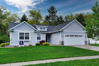 5201 Hawks Nest Ln, Midland, MI 48642