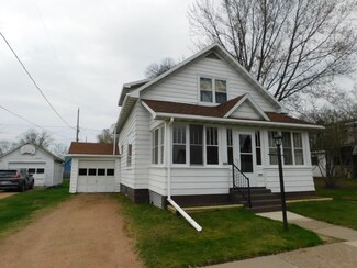 606 E 4th St, Merrill, WI 54452