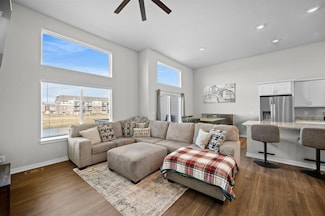 929 NE Traverse Dr, Waukee, IA 50263