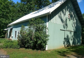 11158 Lockhart Ln, Marshall, VA 20115