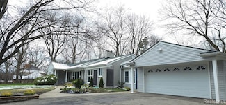 25400 W 14 Mile Rd, Bloomfield Hills, MI 48301