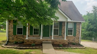 570 Barney Ln, Clarksville, TN 37042