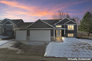 892 Brighton Dr NW, Rochester, MN 55901