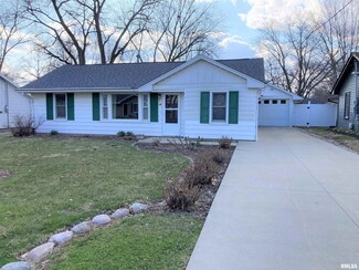 119 Massachusetts Ave, Washington, IL 61571