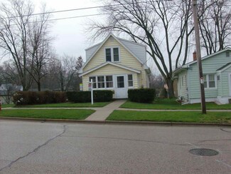 1741 Schlimgen Ave, Madison, WI 53704