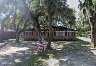 2704 Boyer St, Beaufort, SC 29902