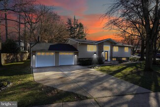 9803 Bronte Dr, Fairfax, VA 22032
