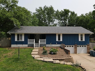 2207 E Cardinal St, Springfield, MO 65804