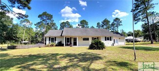 462 Old River Rd, Bloomingdale, GA 31302