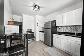1639 N Caroline St, Baltimore, MD 21213
