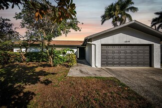 1849 Ohio Ave NE, Saint Petersburg, FL 33703