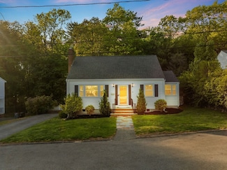 43 Argonne St, Quincy, MA 02169